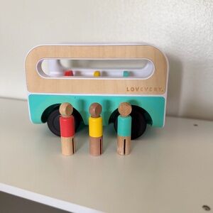 Lovevery Wooden Bus with 3 Peg People